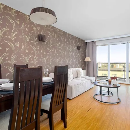 Functional & Modern With Parking And Balcony By Renters Apartament Poznań