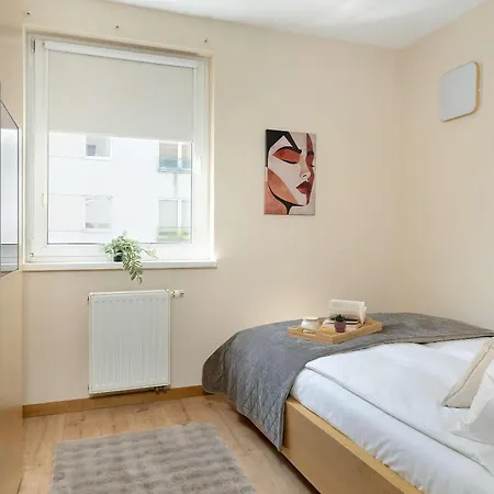 Functional & Modern With Parking And Balcony By Renters * Poznań