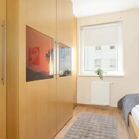 Functional & Modern With Parking And Balcony By Renters
