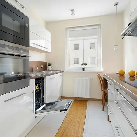 Functional & Modern With Parking And Balcony By Renters * Poznań