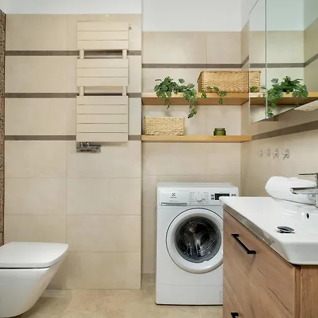 Functional & Modern With Parking And Balcony By Renters Poznań